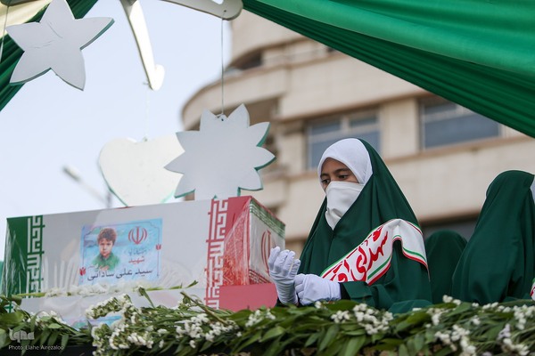 تشییع پیکر ۶۰ شهید اقتدار در تهران