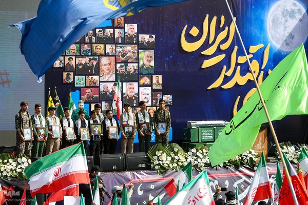 تشییع پیکر ۶۰ شهید اقتدار در تهران