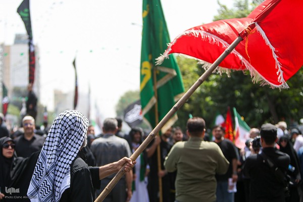 تشییع پیکر ۶۰ شهید اقتدار در تهران