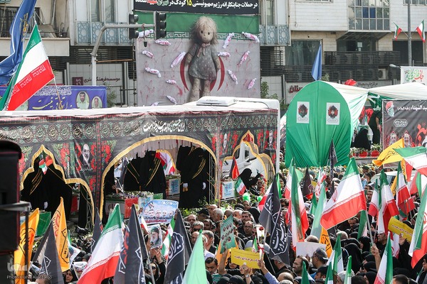 تشییع پیکر ۶۰ شهید اقتدار در تهران