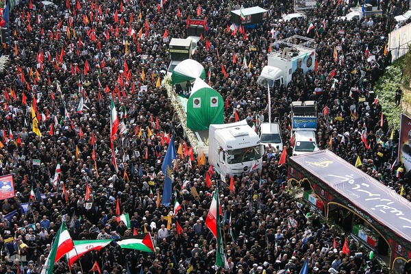 تشییع پیکر ۶۰ شهید اقتدار در تهران