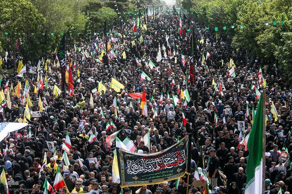 تشییع پیکر ۶۰ شهید اقتدار در تهران