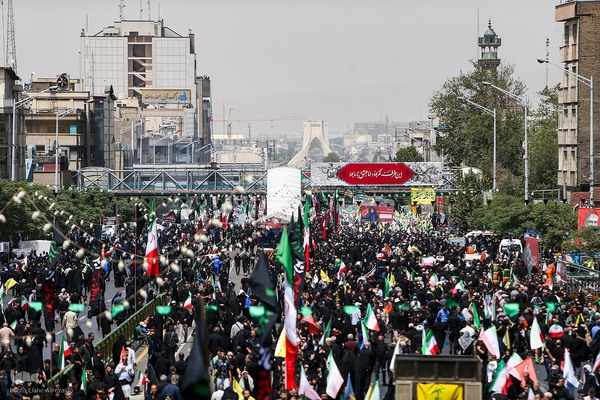 تشییع پیکر ۶۰ شهید اقتدار در تهران