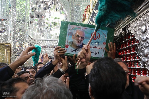 تشییع و خاکسپاری پیکر شهید طهرانچی و همسرش در صحن حرم حضرت عبدالعظیم (ع)