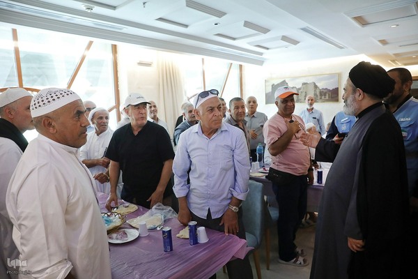 دیدار صمیمی سرپرست حجاج ایرانی با زائران کشورمان