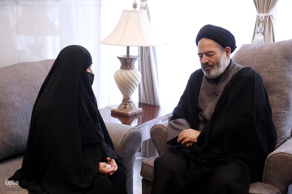 دیدار صمیمی سرپرست حجاج ایرانی با زائران کشورمان