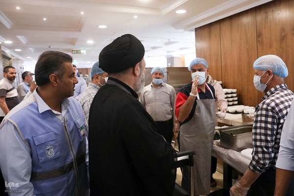 دیدار صمیمی سرپرست حجاج ایرانی با زائران کشورمان