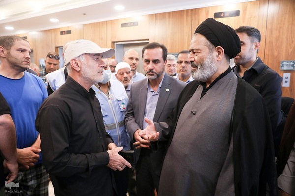 دیدار صمیمی سرپرست حجاج ایرانی با زائران کشورمان