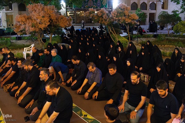 سنت روضه خانگی در خانه تاریخی شیخ‌الاسلام اصفهان