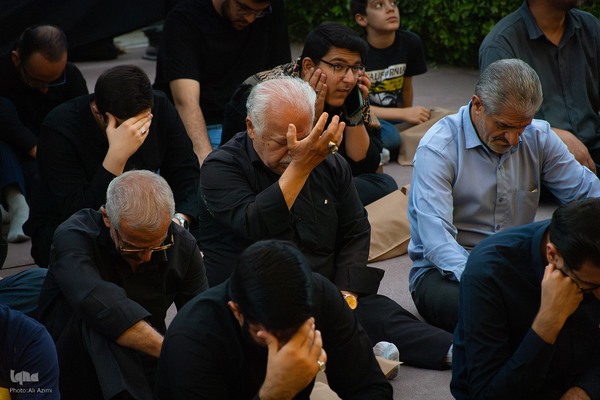 سنت روضه خانگی در خانه تاریخی شیخ‌الاسلام اصفهان