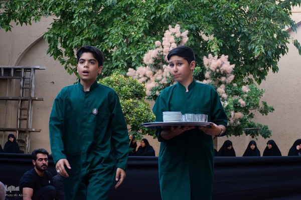 سنت روضه خانگی در خانه تاریخی شیخ‌الاسلام اصفهان