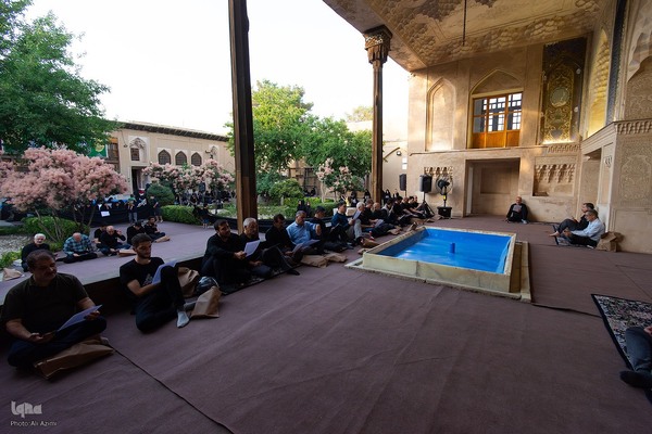 سنت روضه خانگی در خانه تاریخی شیخ‌الاسلام اصفهان