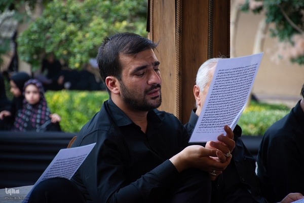 سنت روضه خانگی در خانه تاریخی شیخ‌الاسلام اصفهان