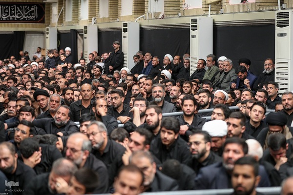 اولین شب مراسم عزاداری سید و سالار شهیدان(ع) در حسینیه امام خمینی(ره)