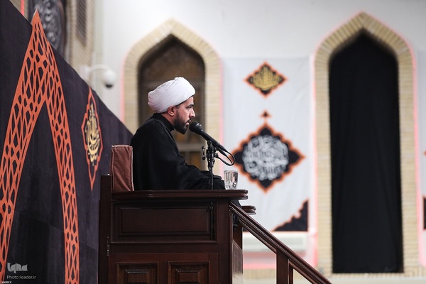 مراسم عزاداری شب هشتم محرم ۱۴۴۷ در حسینیه امام خمینی