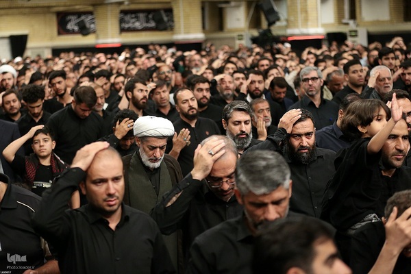 مراسم عزاداری شب هشتم محرم ۱۴۴۷ در حسینیه امام خمینی