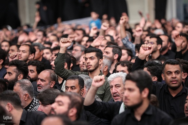 مراسم عزاداری شب تاسوعا در حسینیه امام خمینی(ره)