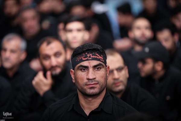 مراسم عزاداری شام غریبان در حسینیه امام خمینی(ره)