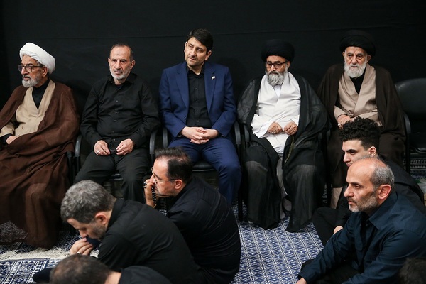 مراسم عزاداری شام غریبان در حسینیه امام خمینی(ره)