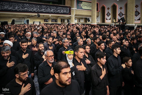 مراسم عزاداری شام غریبان در حسینیه امام خمینی(ره)