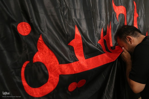 شب سوم شهادت امام حسین(ع) در بیت استاد موسوی‌بلده