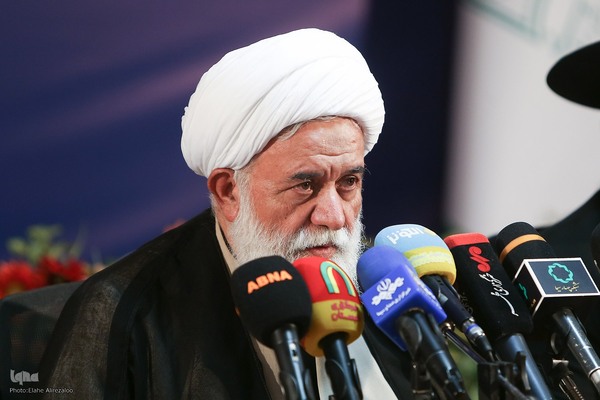 همایش ملی ادیان الهی و مسئله تهاجم صهیونیزم و غرب به ایران