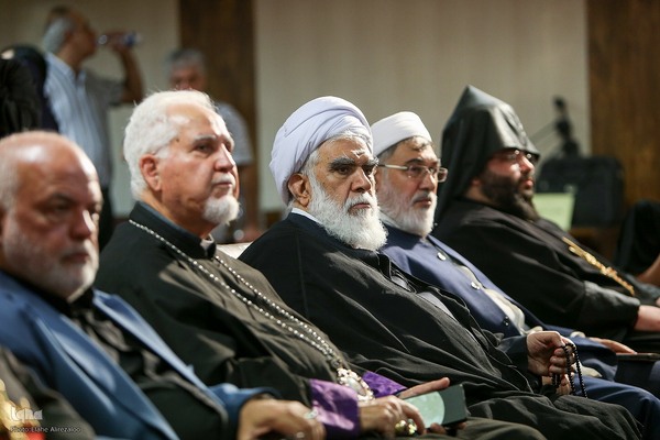 همایش ملی ادیان الهی و مسئله تهاجم صهیونیزم و غرب به ایران