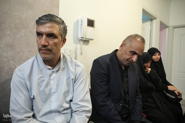 حضور جامعه قرآنی در منزل شهید احسان ذاکری