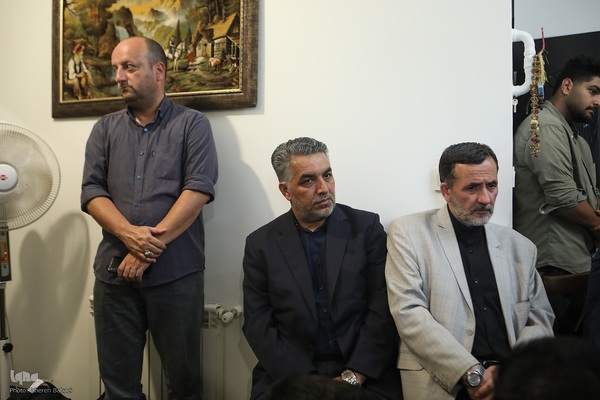 حضور جامعه قرآنی در منزل شهید احسان ذاکری