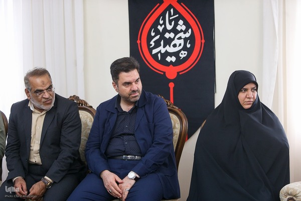 دیدار جامعه قرآنی با خانواده سردارسلامی