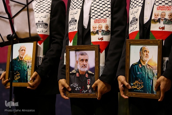 آئین رونمایی از آثار فرهنگی و علمی اربعین