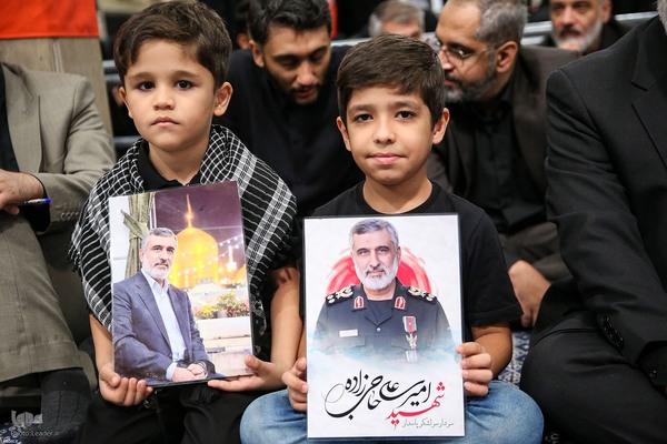 مراسم بزرگداشت شهدای جنگ تحمیلی اخیر با حضور رهبر انقلاب