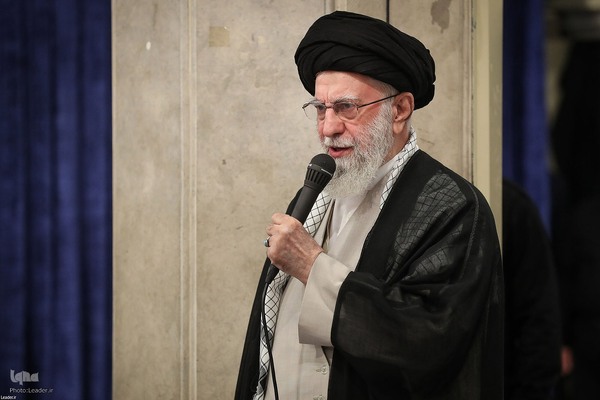 مراسم بزرگداشت شهدای جنگ تحمیلی اخیر با حضور رهبر انقلاب