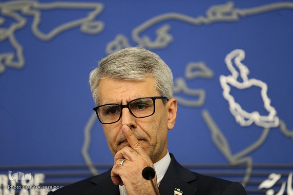 نشست خبری سخنگوی وزارت خارجه با حضور عراقچی