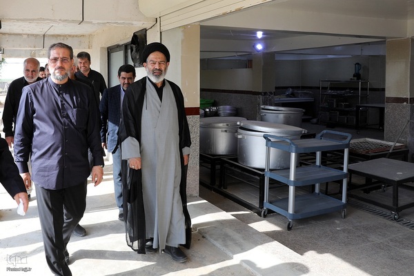 بازدید میدانی مسئولان حج و زیارت از خدمات به زائران در شهر مقدس سامرا