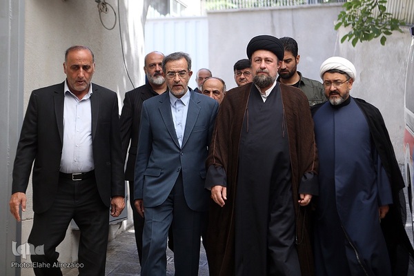 مراسم دیدار جهادگران جهاددانشگاهی با حجت‌الاسلام والمسلمین سیدحسن خمینی، یادگار امام راحل(ره) به مناسبت چهل و پنجمین سالگرد تشکیل جهاددانشگاهی امروز، ۱۸ مردادماه در حسینیه جماران برگزار شد.