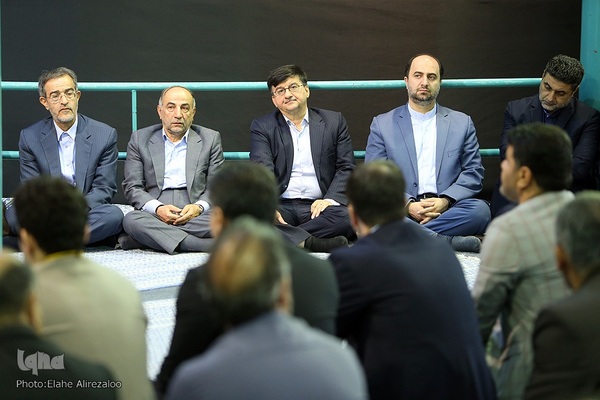 مراسم دیدار جهادگران جهاددانشگاهی با حجت‌الاسلام والمسلمین سیدحسن خمینی، یادگار امام راحل(ره) به مناسبت چهل و پنجمین سالگرد تشکیل جهاددانشگاهی امروز، ۱۸ مردادماه در حسینیه جماران برگزار شد.