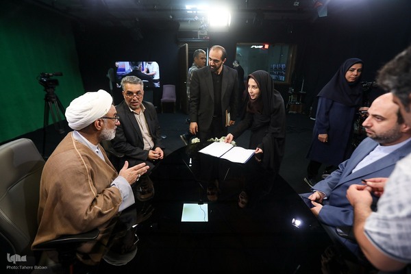 بازدید دبیر شورای عالی انقلاب فرهنگی از ایکنا