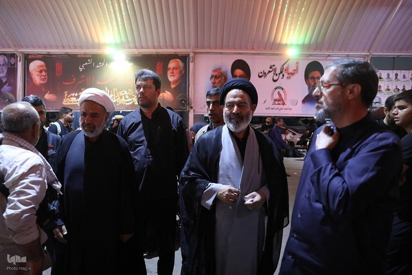 استقبال فلسطینی‌ها از نماینده رهبر انقلاب در موکب الاقصی