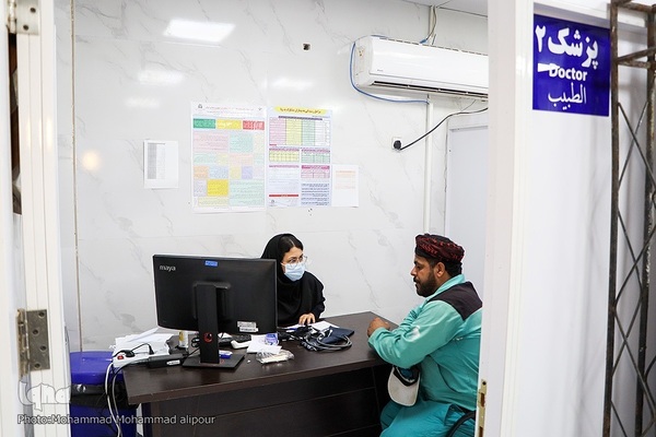 خدمت‌رسانی درمانی به زائران در مرز چذابه