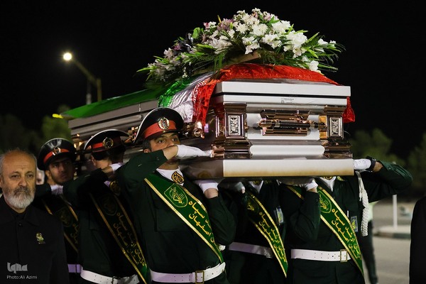 مراسم استقبال از پیکر استاد محمود فرشچیان در اصفهان