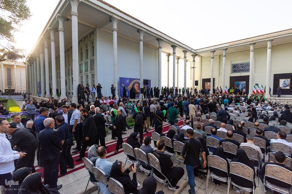 بدرقه پیکر استاد فرشچیان به خانه ابدی