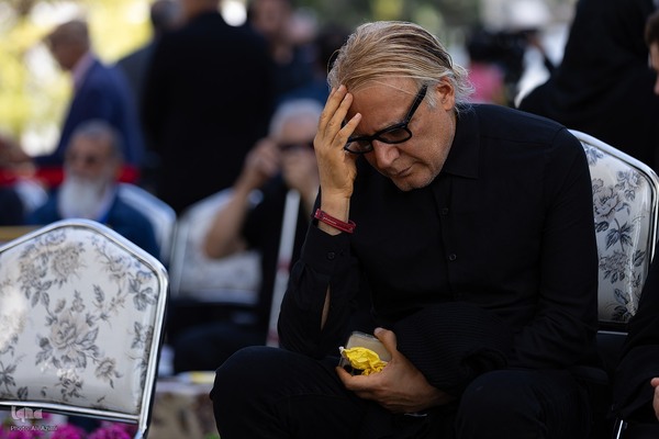 بدرقه پیکر استاد فرشچیان به خانه ابدی