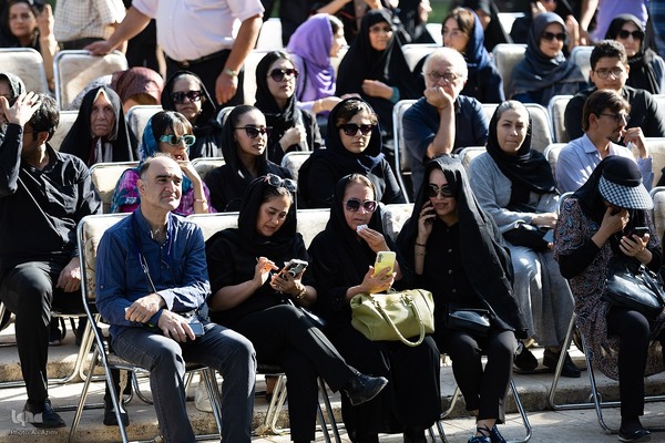 بدرقه پیکر استاد فرشچیان به خانه ابدی