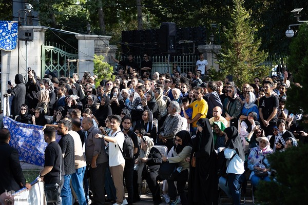 بدرقه پیکر استاد فرشچیان به خانه ابدی