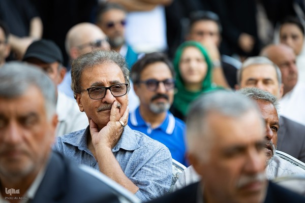 بدرقه پیکر استاد فرشچیان به خانه ابدی