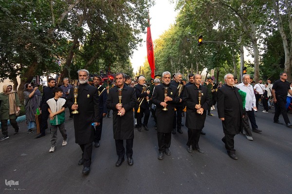 بدرقه پیکر استاد فرشچیان به خانه ابدی