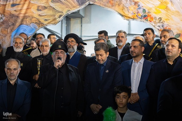 بدرقه پیکر استاد فرشچیان به خانه ابدی