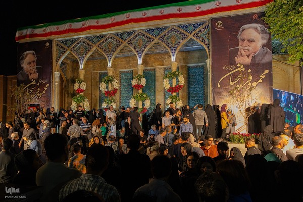 بدرقه پیکر استاد فرشچیان به خانه ابدی