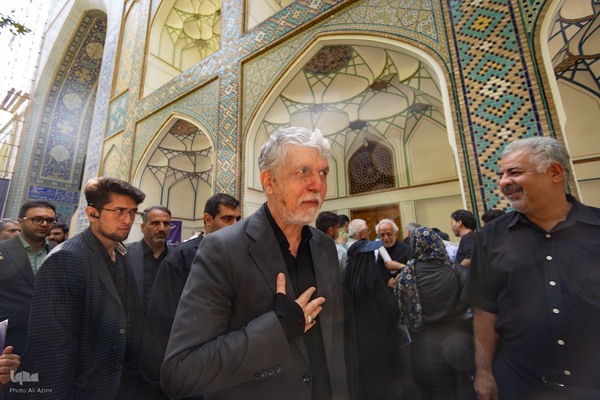 آیین بزرگداشت استاد فرشچیان در اصفهان